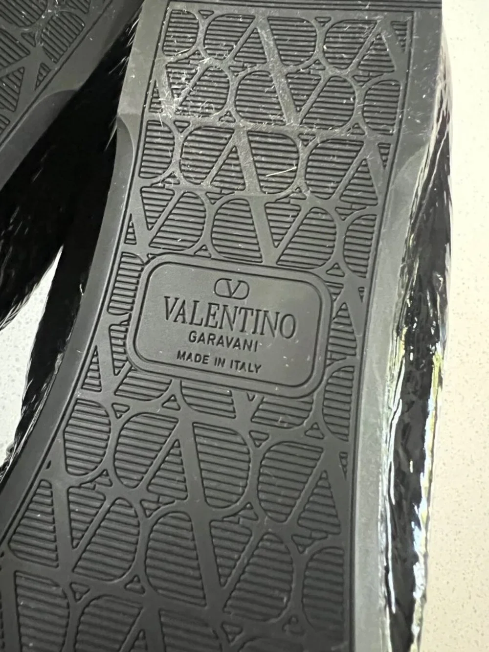 VALENTINO GARAVANI Naplack Nappa Vlogo Bow Mary Jane Ballerina Flats SIZE 40